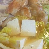 トロトロきのこ鍋＊鶏手羽と白菜もホロリトロリ水炊き